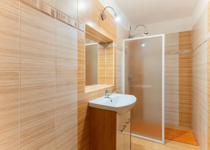 Bzi By Interhome Ferienhaus *